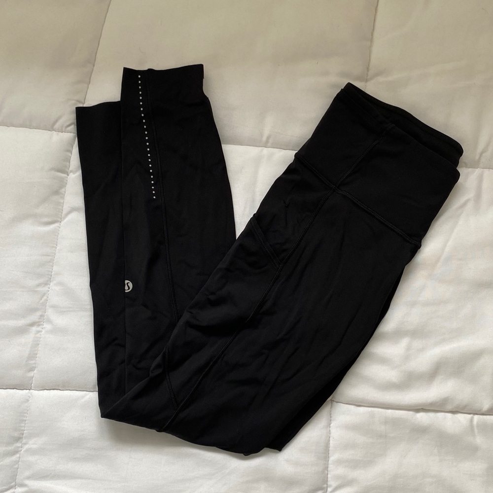 black lululemon leggings